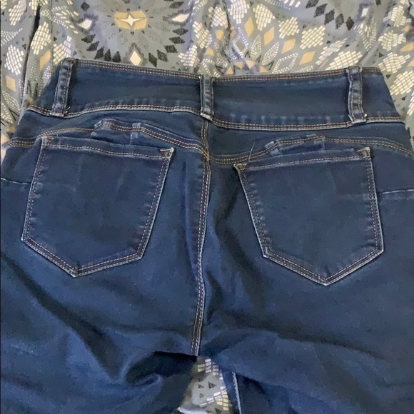 Jeans - Picture 3 of 3